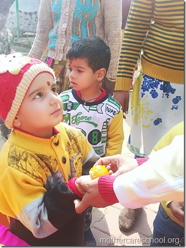 Basant Panchmi celebrations at Mothercare School Lucknow (5)