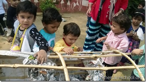 Children making Ravan (9)