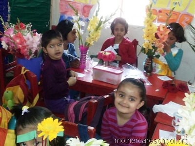 flower arrangement mothercare school, aliganj, lucknow (2)