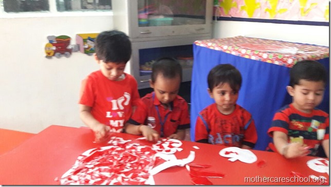 Handwork by the outgoing seniors of play group (3)