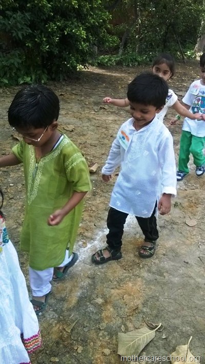 Independence day and hariali teej at mothercare school (10)