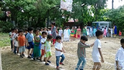 Independence day and hariali teej at mothercare school (2)
