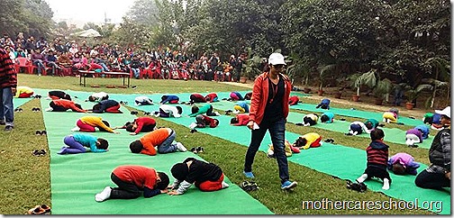 Kids doing Yoga at Mothercare Sportsfest (8)