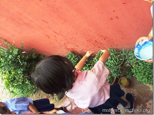 Rakhi Making by Nursery School Kids (5)