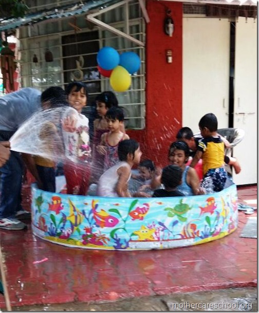 Splash Pool Party at Mothercare Daycare Lucknow (2)