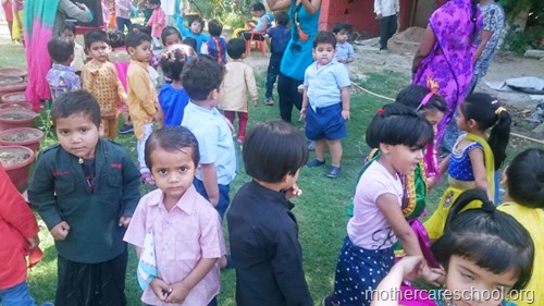Baisakhi celebrations at Mothercare Lucknow (2)