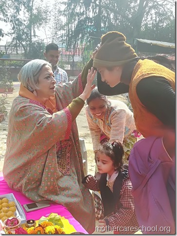 Basant Panchmi celebrations at Mothercare School Lucknow (10)