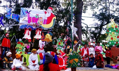 christmas at mothercare school (1)
