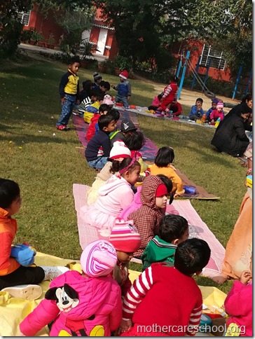 End of Christmas celebrations with Xmas cake chips and a picnic (1)