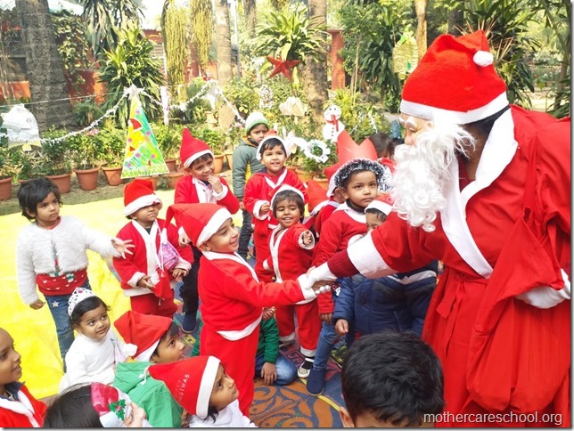 hey..santa has got us candy's too (2)
