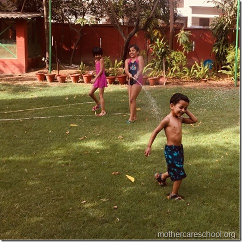 Lush Green Cool Walks Paddle pool (1)