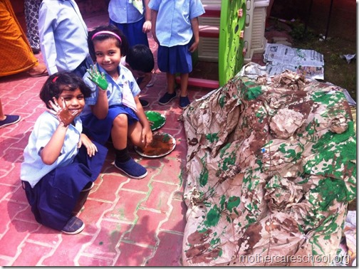 Mothercare children making Govardhan Parvat (5)