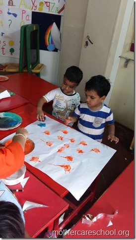 Not to be missed. Ravan heads all ten of them deligently being worked upon by Mothercare kids (4)