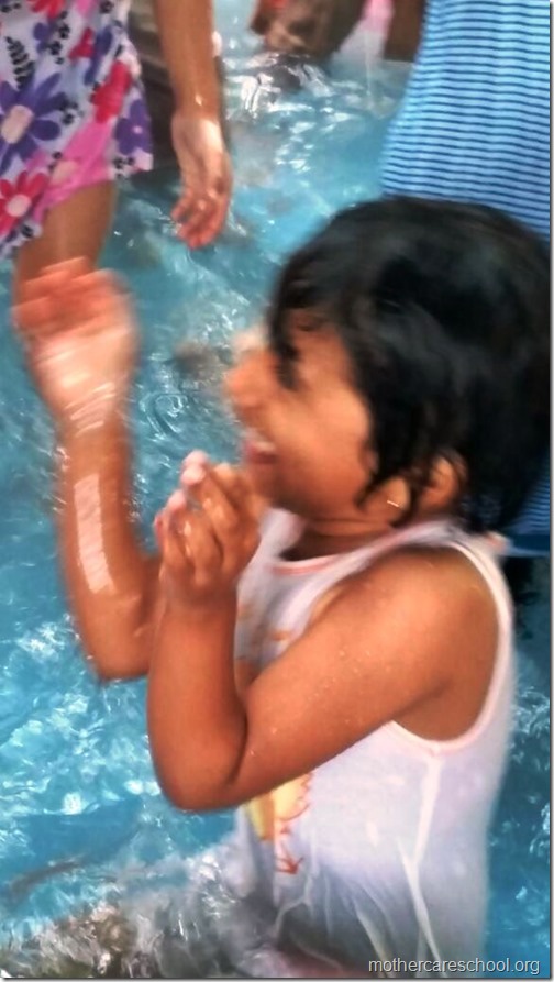 Splash Pool Party at Mothercare Daycare Lucknow (8)