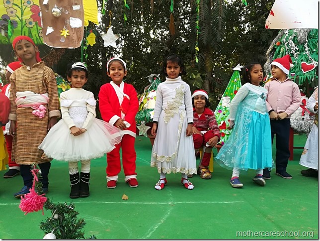 The nativity scene (4)
